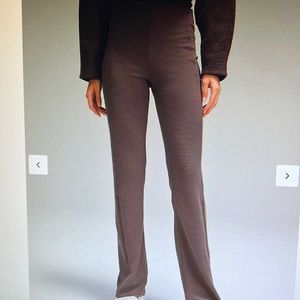 Lululemon Brushed Softstreme Ribbed Zip Flared Pant 32.5